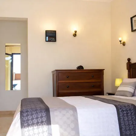 Villa Alai. Privacidad. Piscina Climatizada. Wifi. Tv Cable.